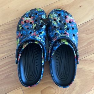 NWT classic tie dye crocs